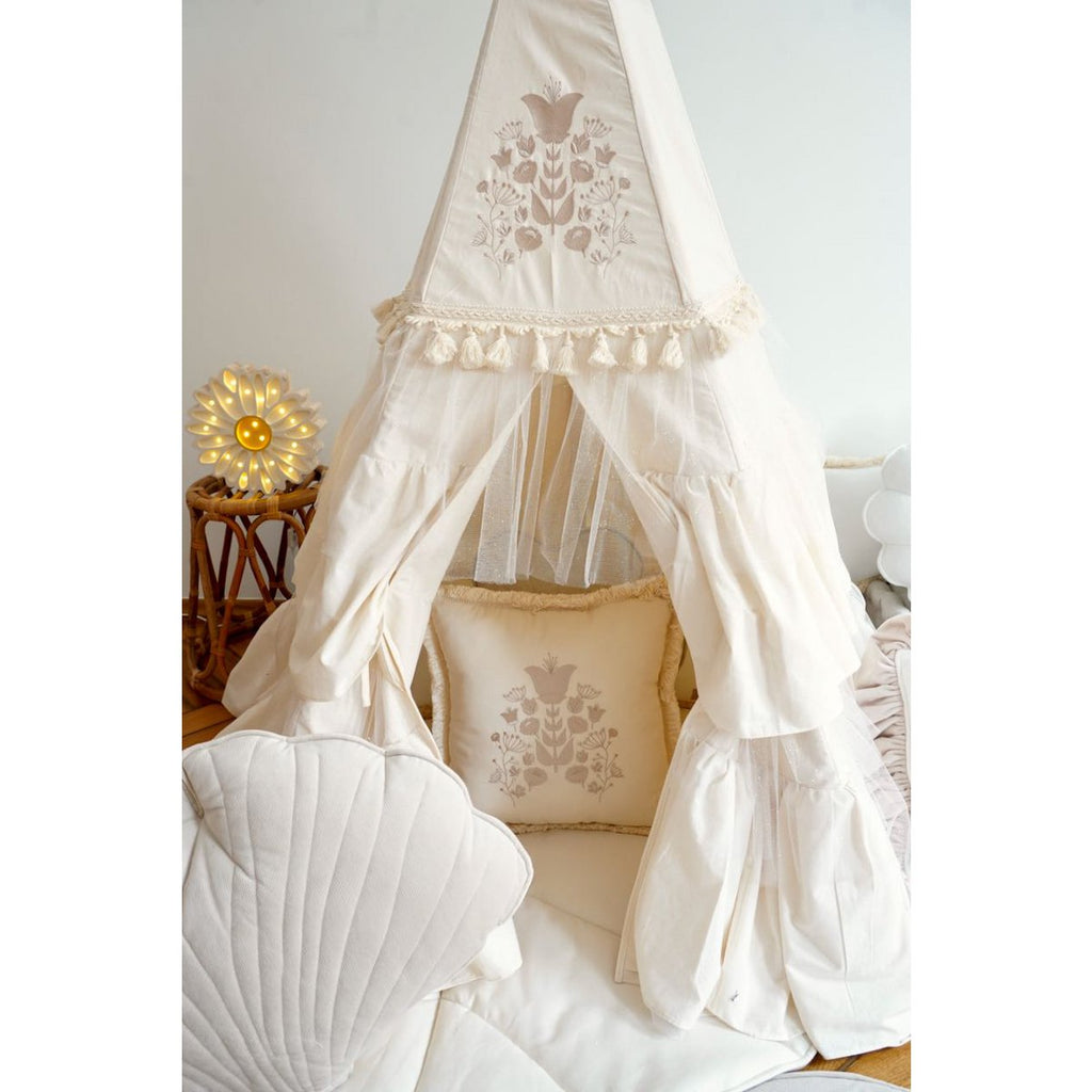 Tipi "Boho" met ruches en borduursels