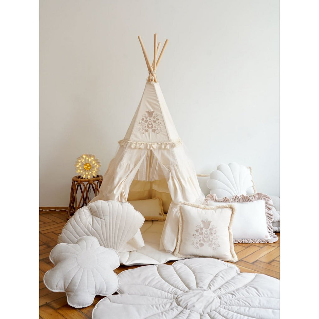 Tipi "Boho" met ruches en borduursels