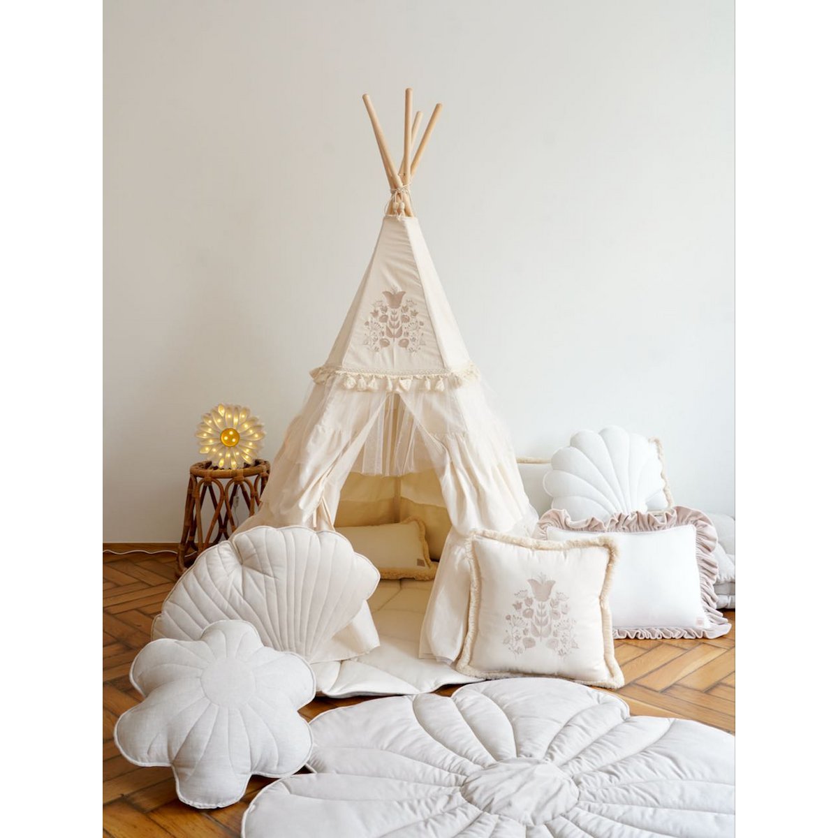 Tipi "Boho" met ruches en borduursels