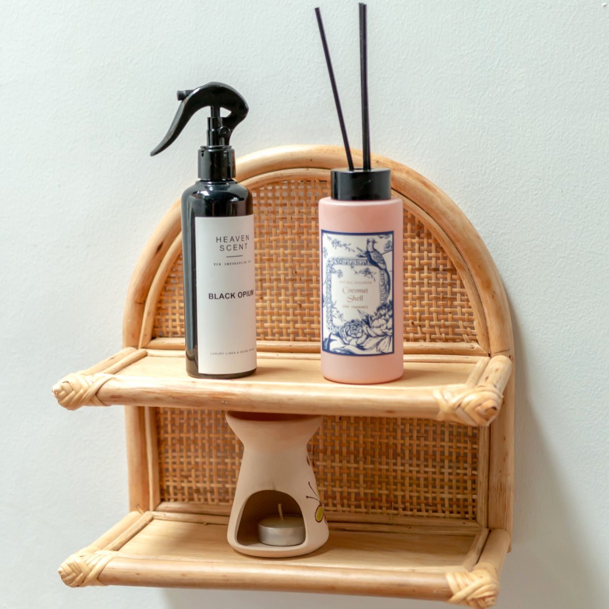 Rotan Wandplank 30x30 cm | Hangend plankje TIASA beige