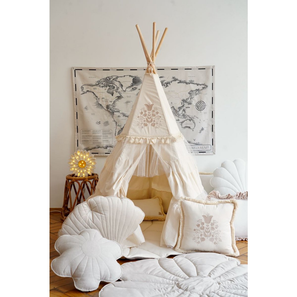 Tipi "Boho" met ruches en borduursels