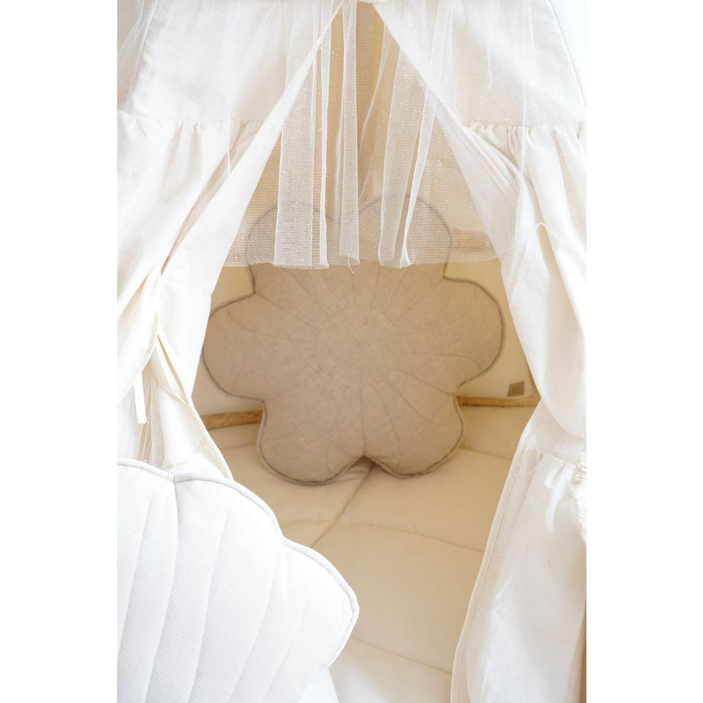 Tipi "Boho" met ruches en borduursels