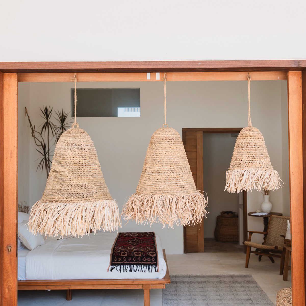 Raffia Boho Lampshade – Hanging Lamp – Pendant Lamp – Handwoven Ceiling Lamp with Long Fringes (3 sizes Ø 30/40/50 cm) KALIMA