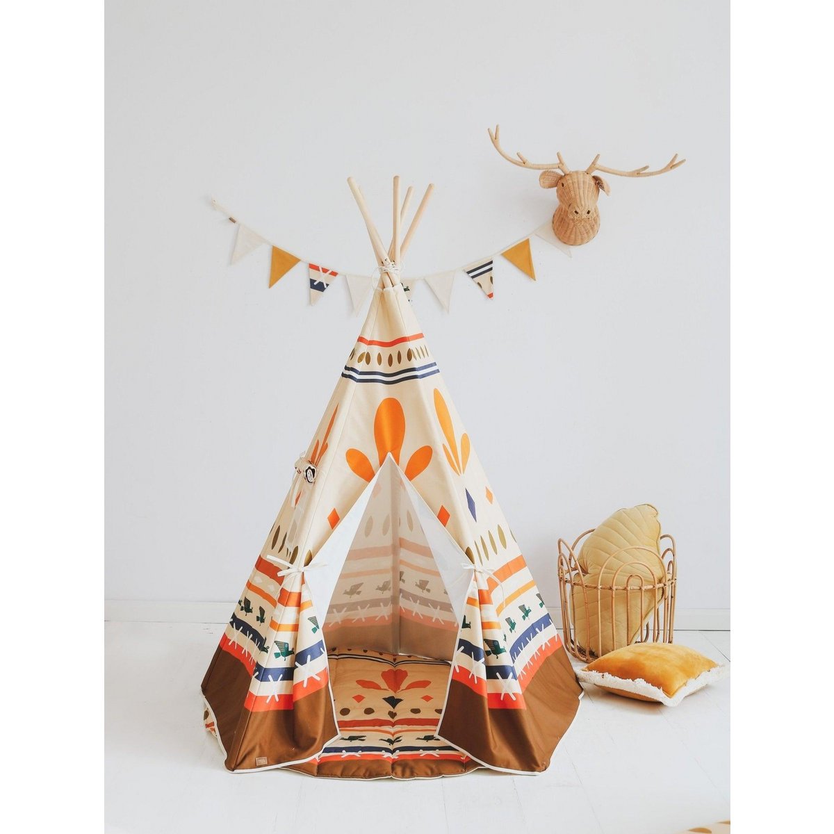 Tipi met inheemse sfeer